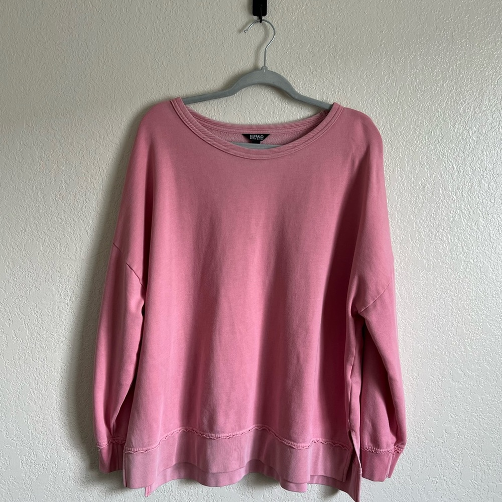 NWOT size XL crewneck sweatshirt in pink by buffalo